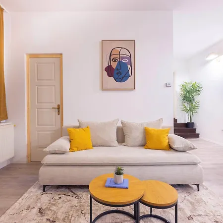 Central N' Cozy T8 Apartment W' 2Bedrm Budapest Exterior photo