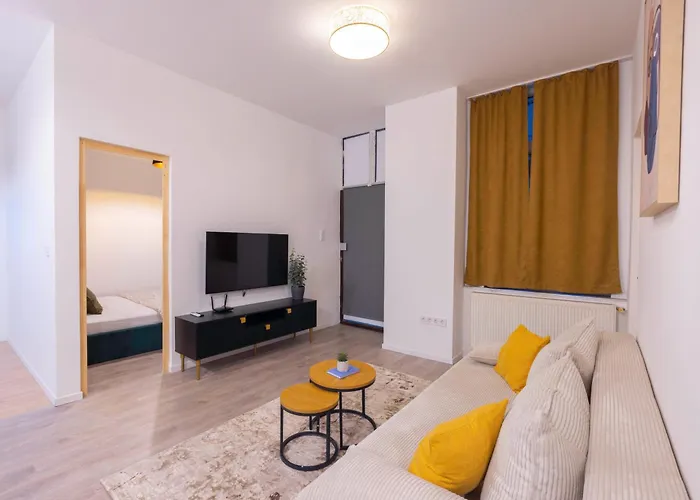 Central N\' Cozy T8 Apartment W\' 2Bedrm