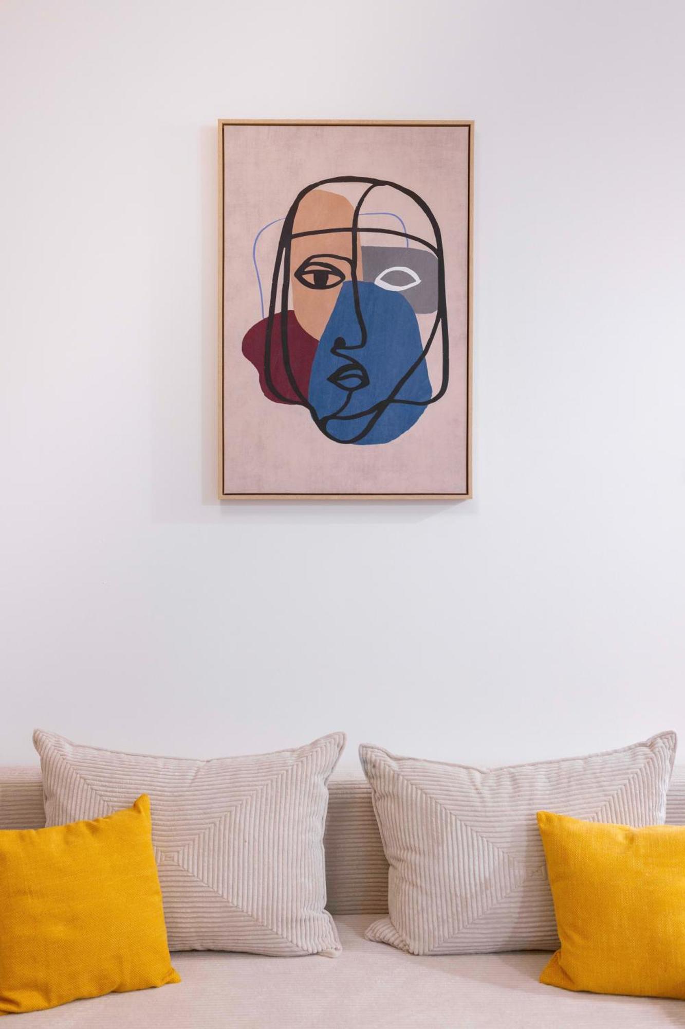 N' Cozy T8 W' 2bedrm Apartment